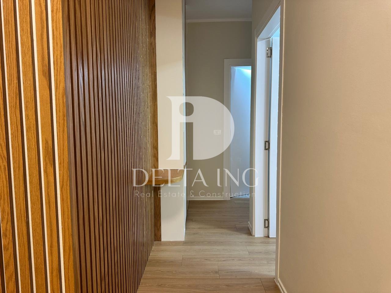 IN VENDITA APPARTAMENTO 2+1+2 – LUNGOMARE, VLORË