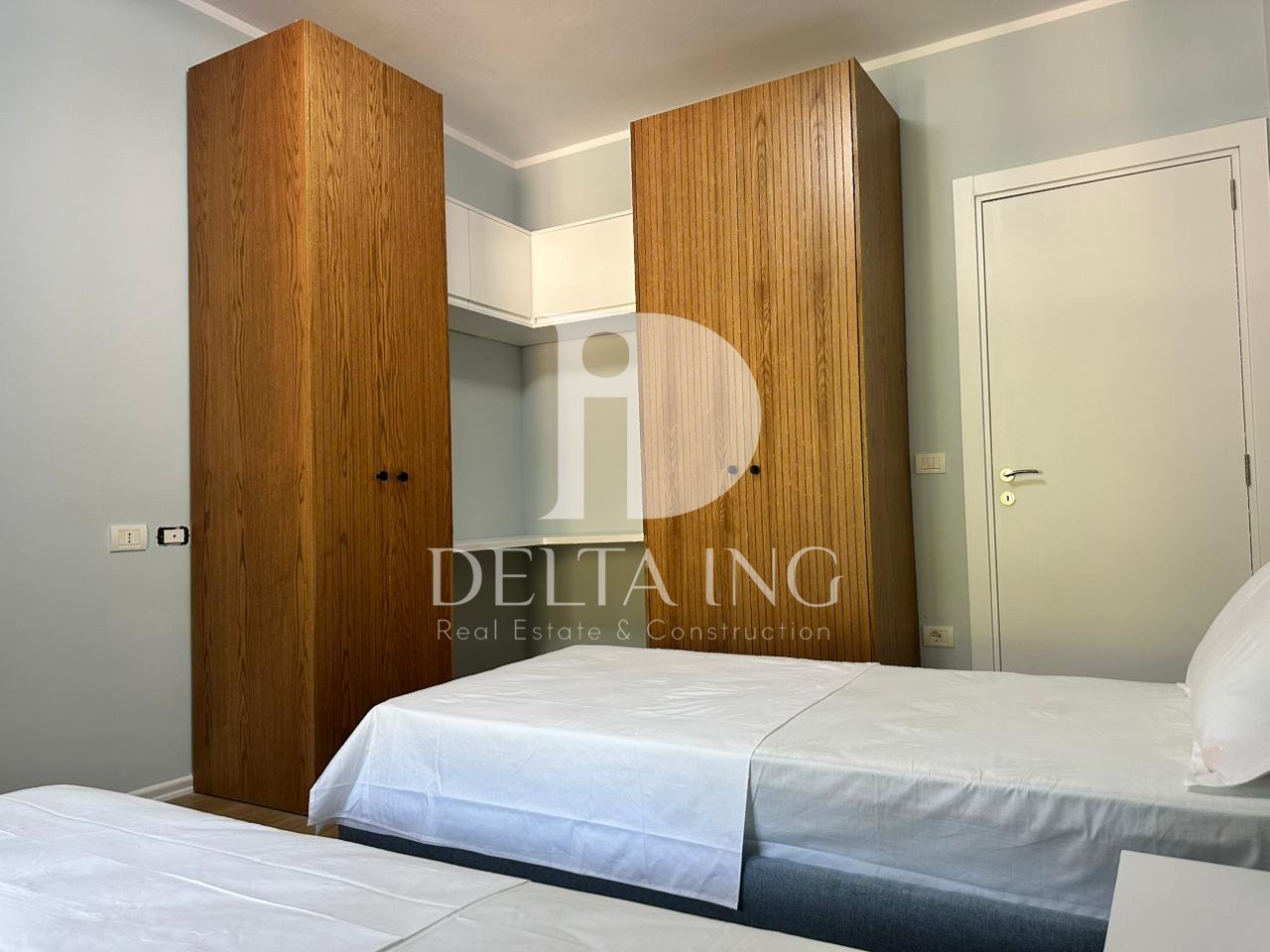 IN VENDITA APPARTAMENTO 2+1+2 – LUNGOMARE, VLORË