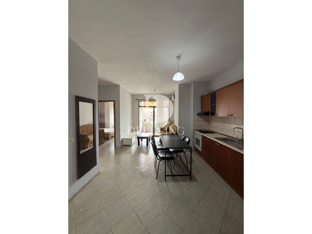 SHITET APARTAMENT 1+1 – KOMBINAT, TIRANË