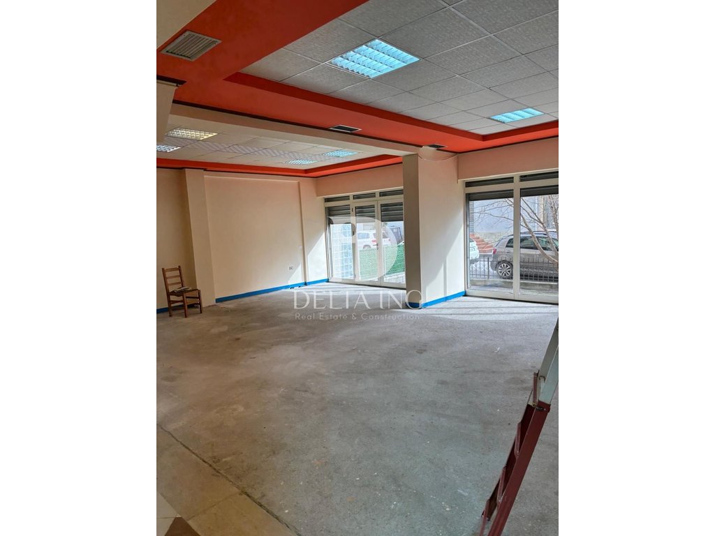 COMMERCIAL UNIT FOR SALE – “CENTRAL” NEIGHBORHOOD, VLORA