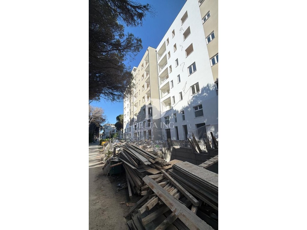 APARTAMENT NË SHITJE – MALI I ROBIT, QERRET
