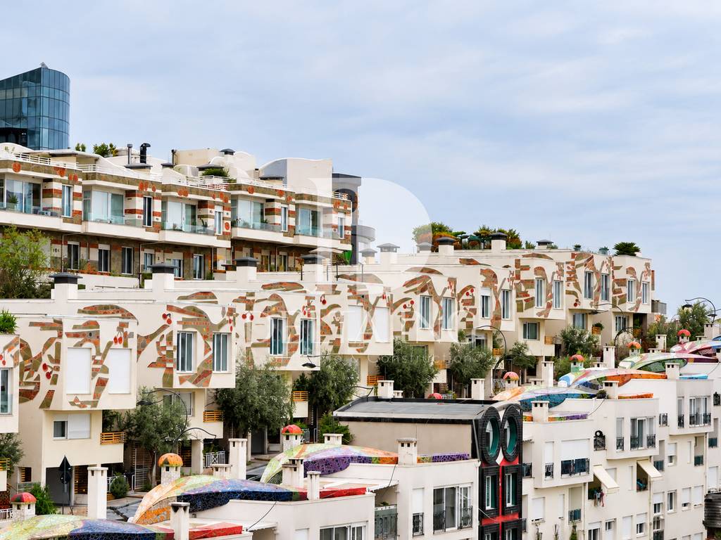 Shitet apartament Duplex me verandë në Rezidencën Kodra e Diellit 2, Tiranë