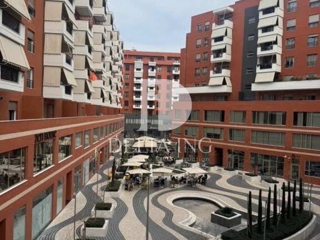 Jepet me qira njësi biznesi 90 m² në Kompleksin Delijorgji, Tiranë
