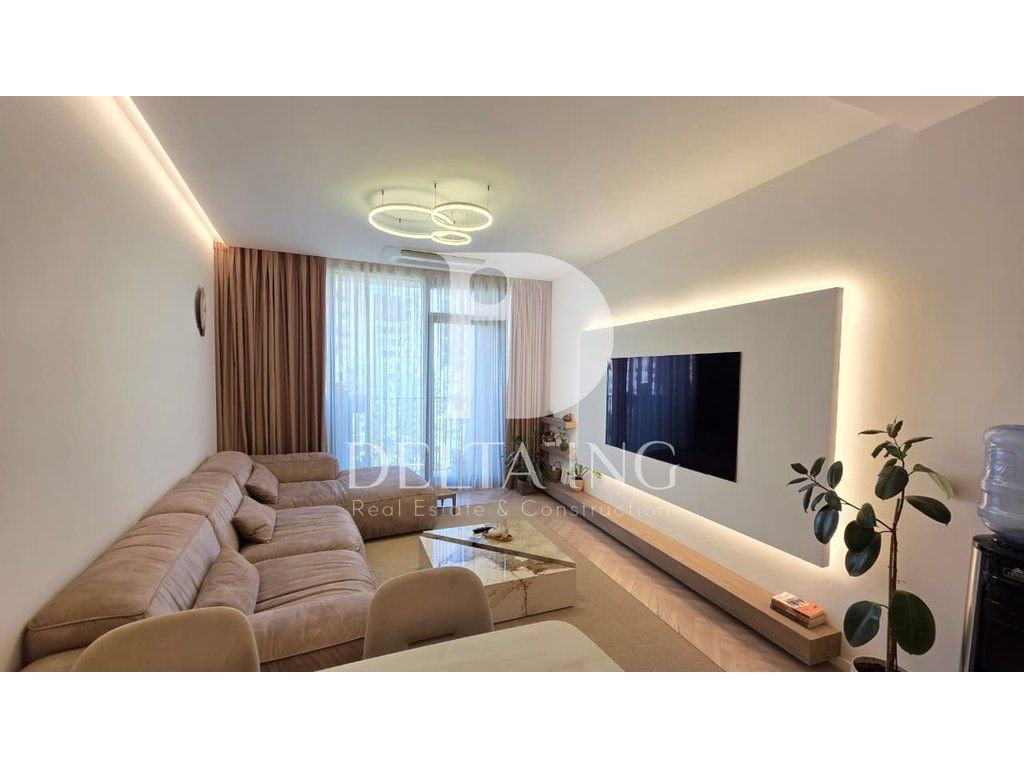Premium 3+1+2 apartment for sale in Lake View Residences – Kosovarëve Street