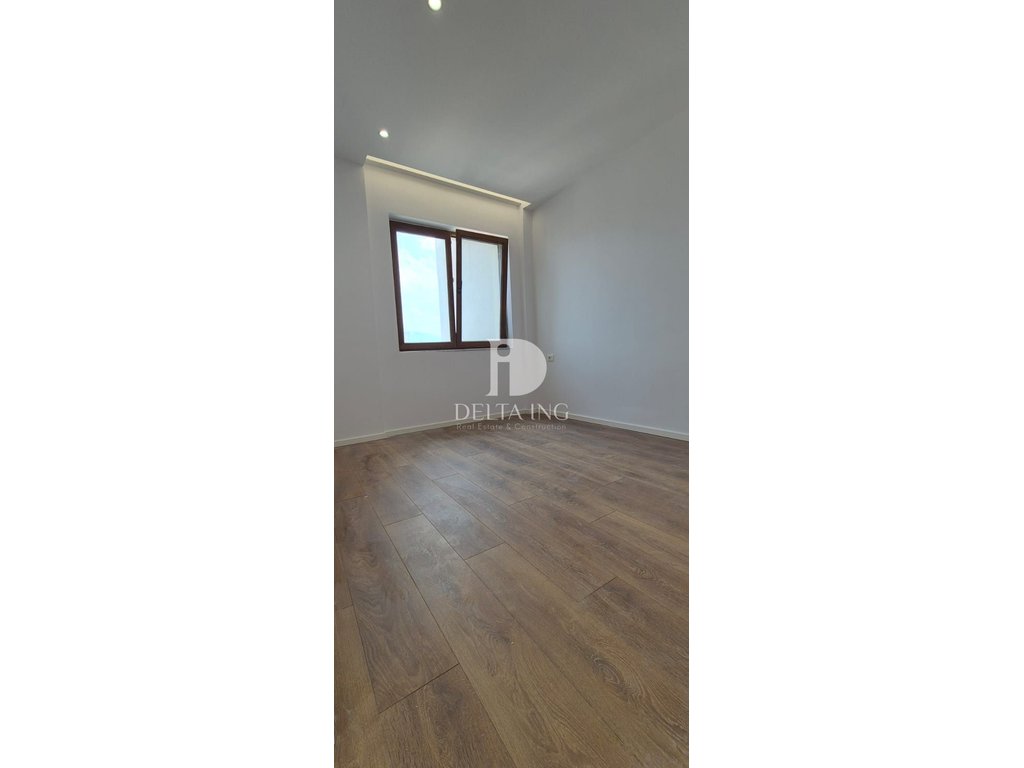 Shitet apartament 1+1 në Rrugën Fadil Bodinaku