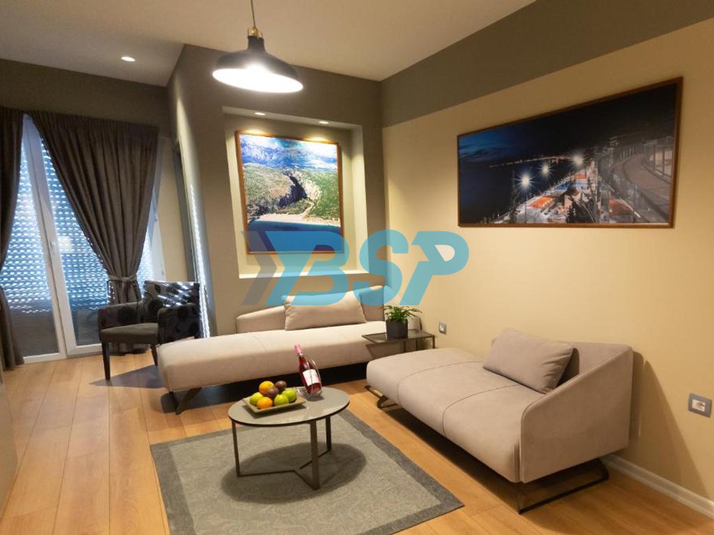 Apartament 1+1 Me Qira në 21 Dhjetori, Tiranë - 500€ | 1+1 | 60 m²