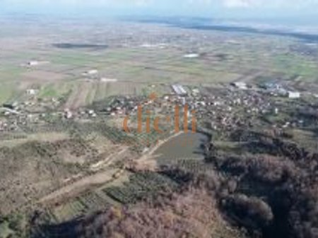 Toke per Shitje tek Kodrat E Ardenices