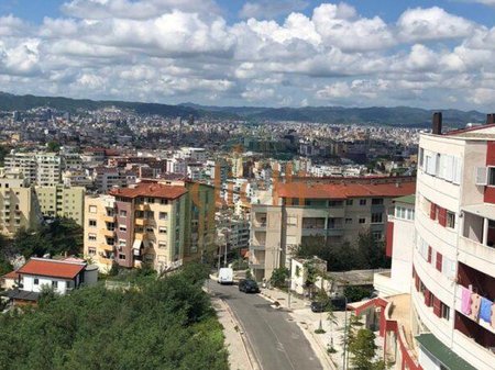 Business Premises for Rent in Fresk