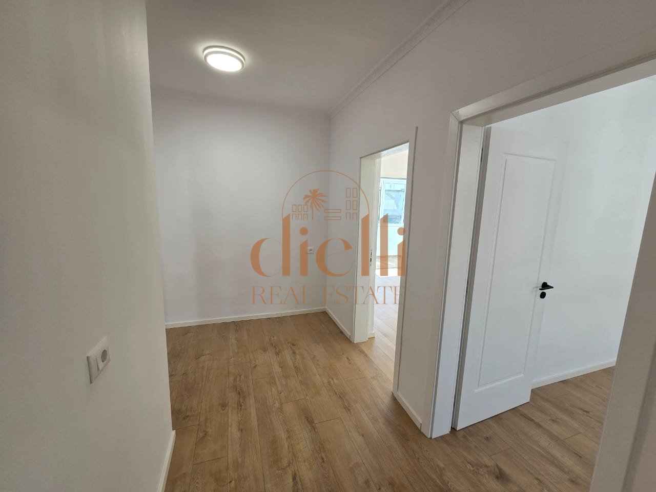 Apartament 2+1 per Shitje tek Rruga Bardhyl