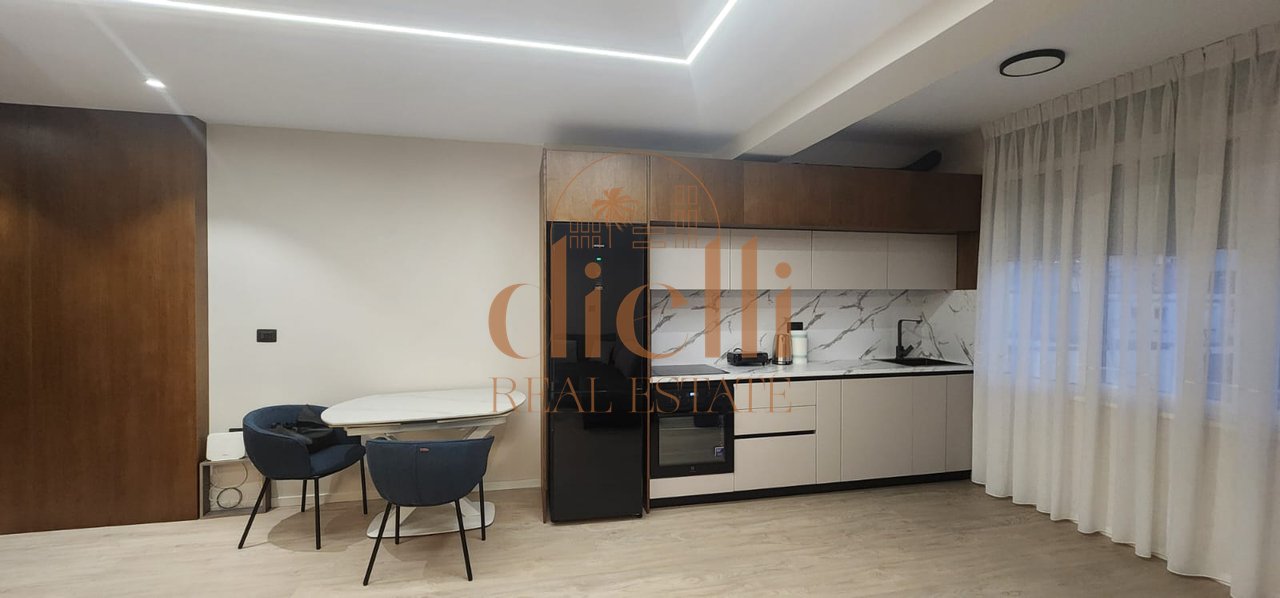 Studio in affitto a Pazari Ri
