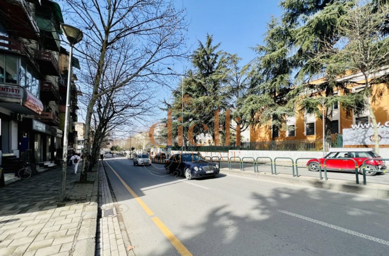 Apartament 1+1 per Qira pran Spak-ut