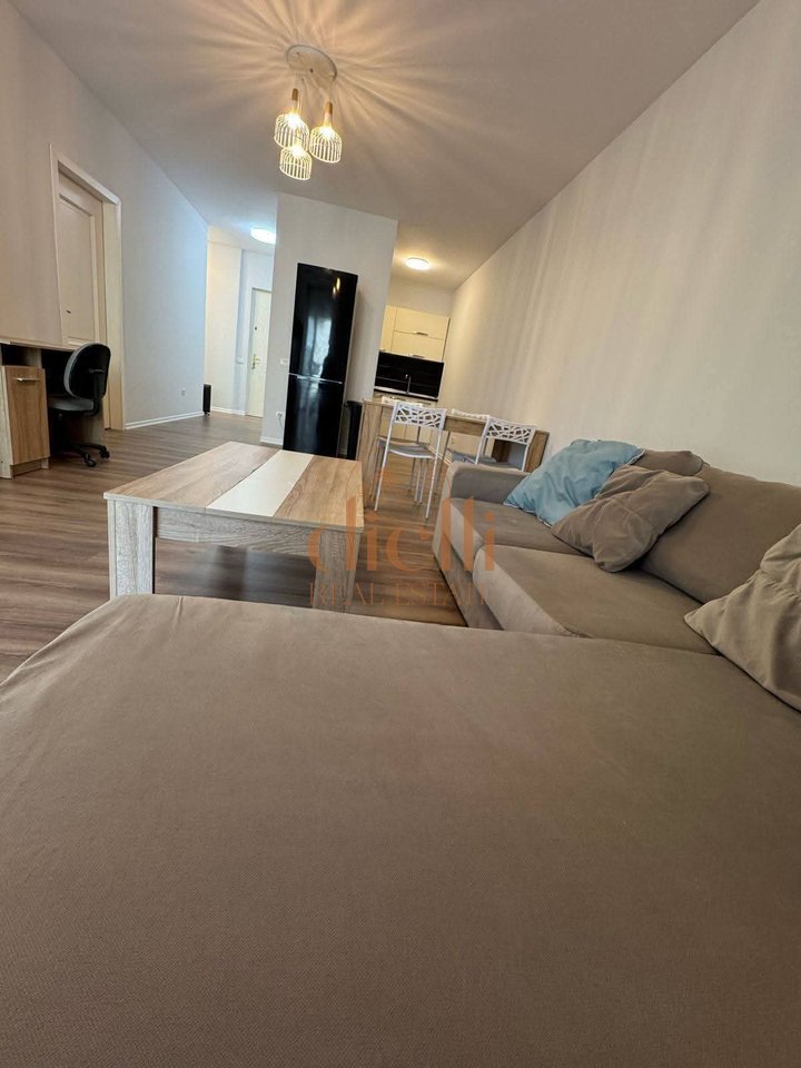 Apartament 2+1 per Qira  prane Liqeniy Artificial Tirane
