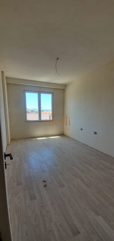2+1 Apartment for Sale in Kamez