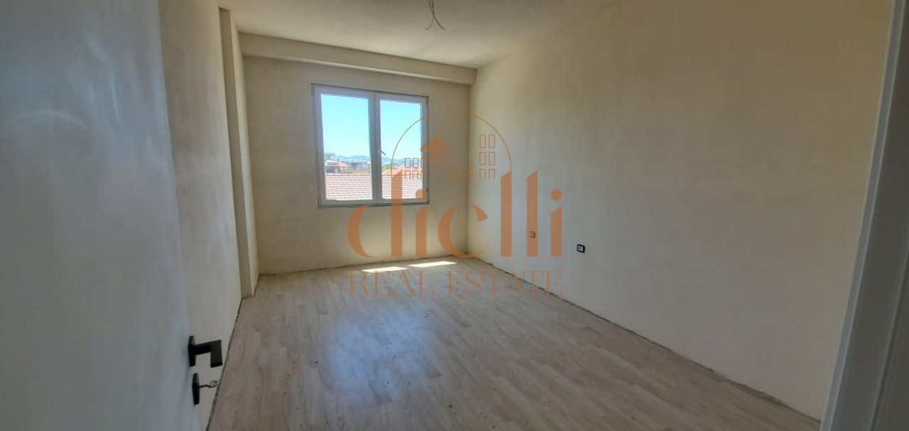 2+1 Apartment for Sale in Kamez