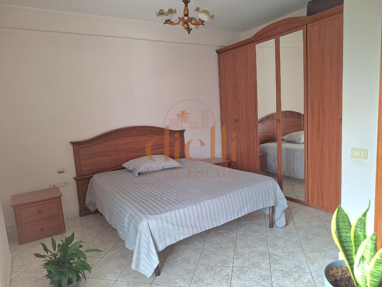 2+1 Apartment for Rent on Siri Kodra Street