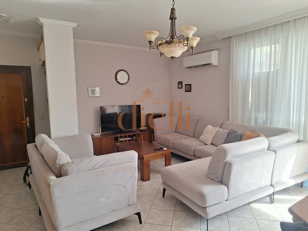 2+1 Apartment for Rent on Siri Kodra Street