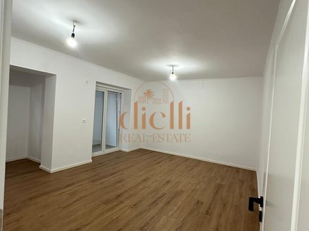 Apartament 1+1 per Shitje tek Bulevardi Zogu i Pare