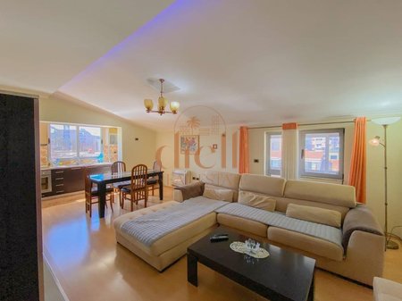 Apartament 2+1 per Qira tek Muhamet Gjollesha