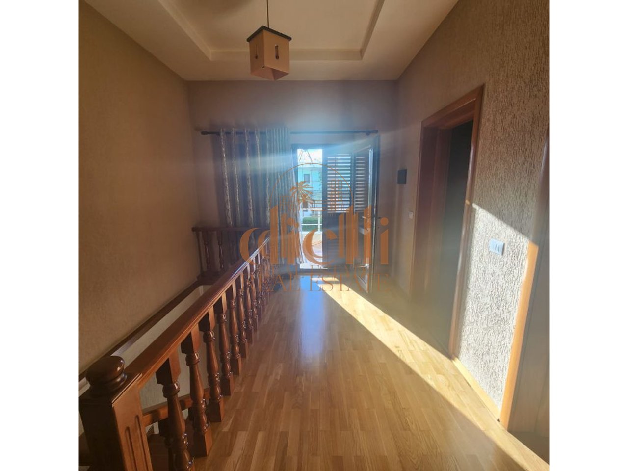 Vile 2 kateshe per shitje ne Koder Kamez