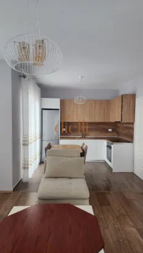 Apartament 2+1+2 per Qira ne Astir