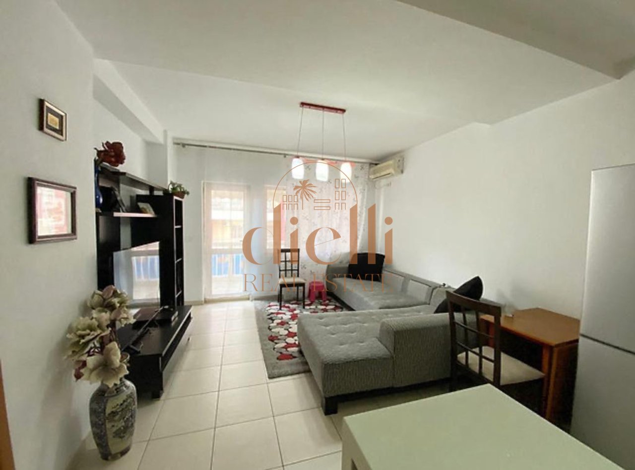 Apartament 1+1 per Shitje ne Yzberisht