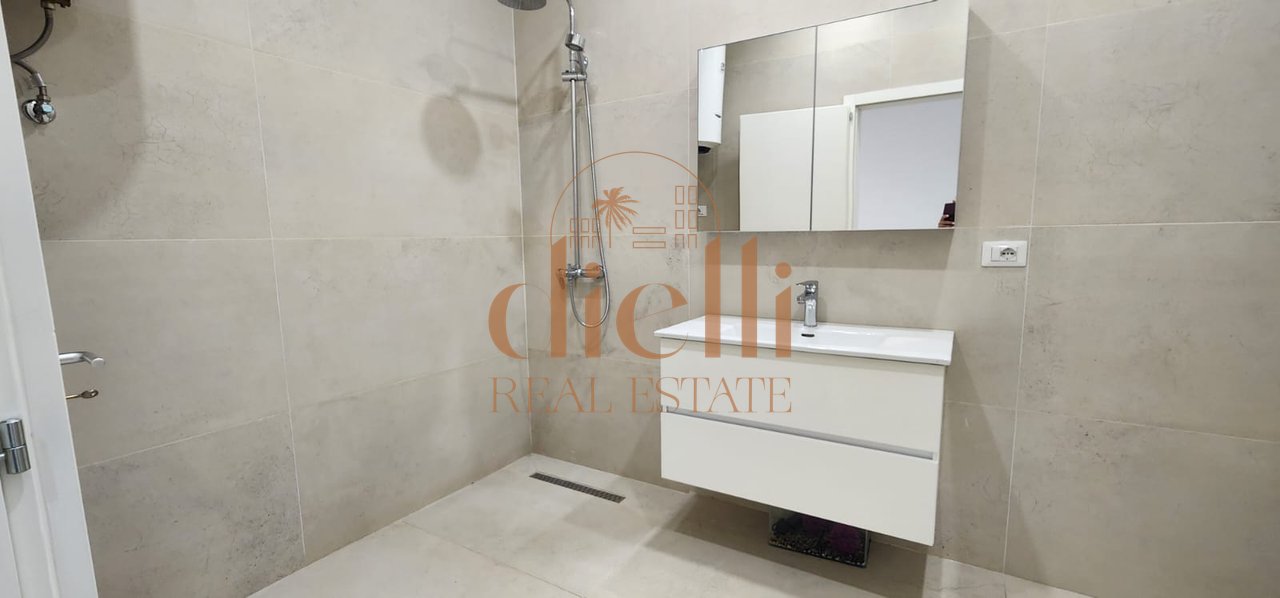 Office Spaces for Rent on Dibra Street
