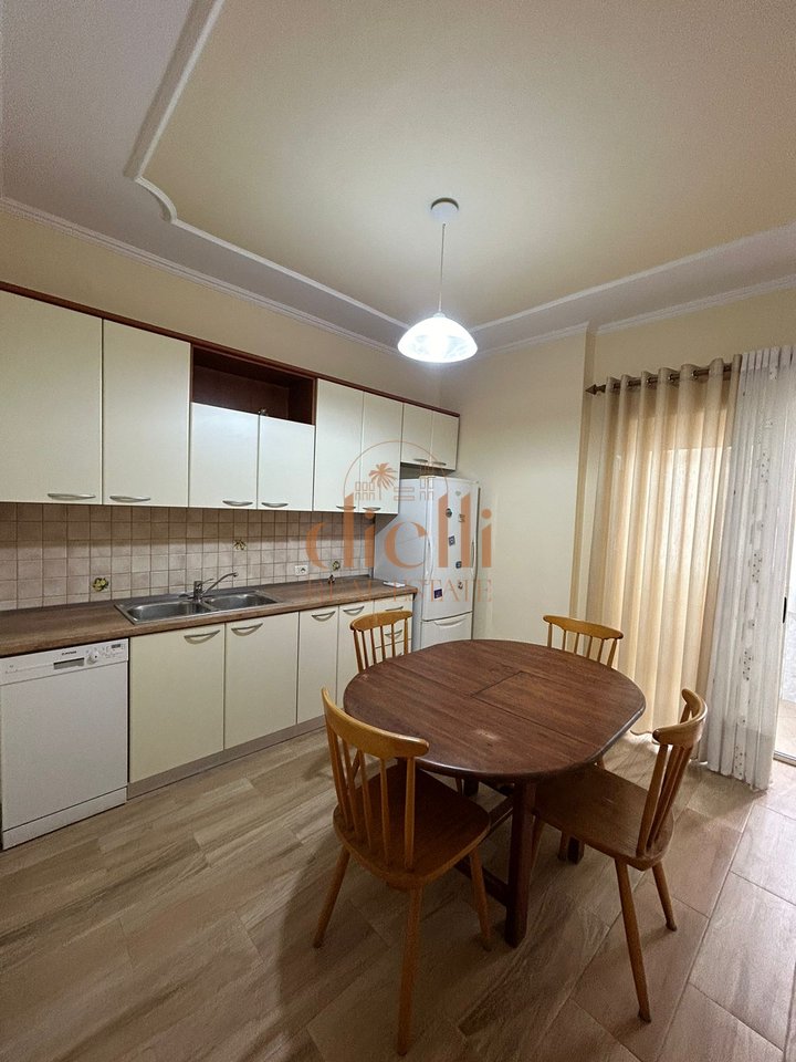 Appartamento 2+1+2+3 Balconi in Affitto a Vasil Shanto