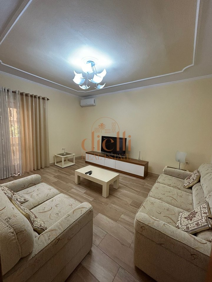 Appartamento 2+1+2+3 Balconi in Affitto a Vasil Shanto