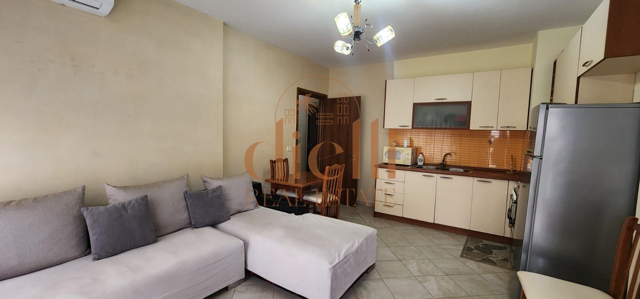 Apartament 1+1 per Qira tek Mine Peza