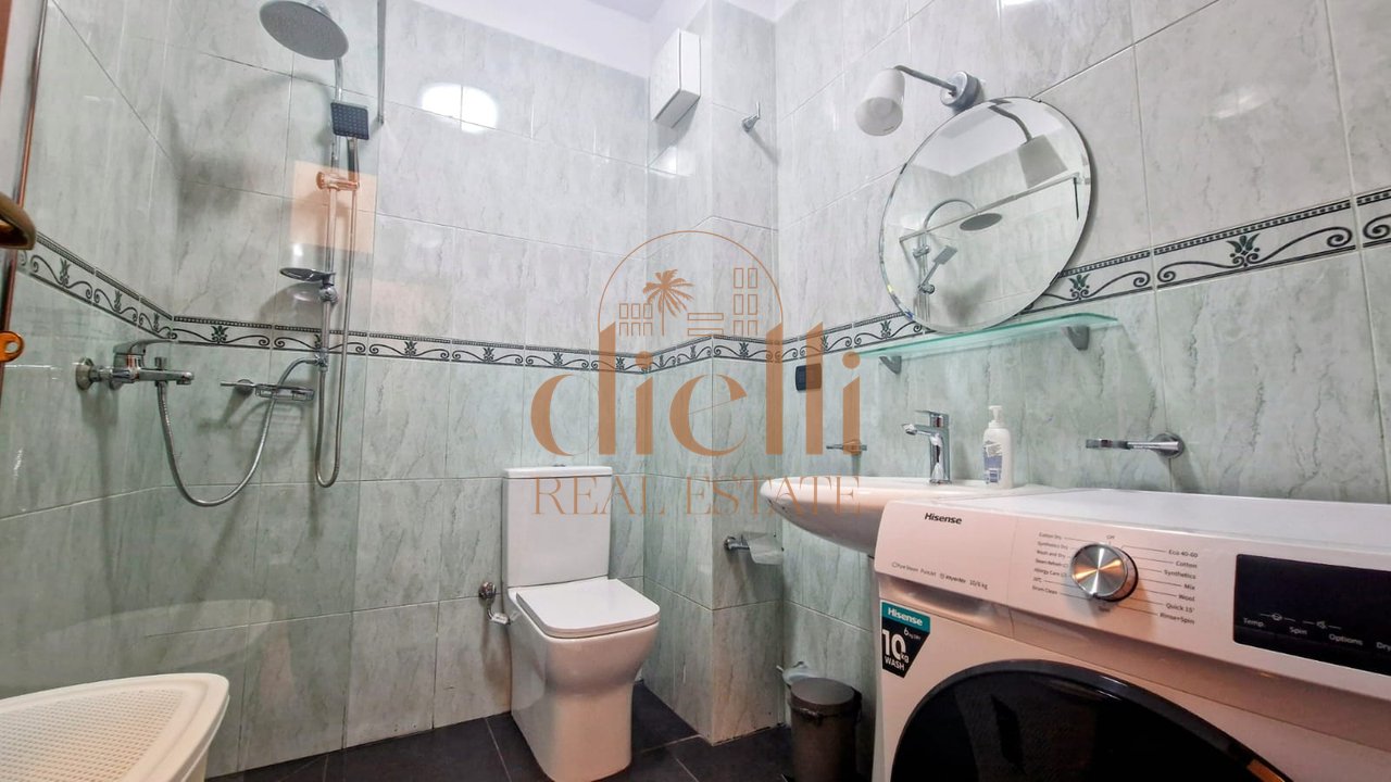 Apartament 2+1 per Qira tek Komuna e Parisit