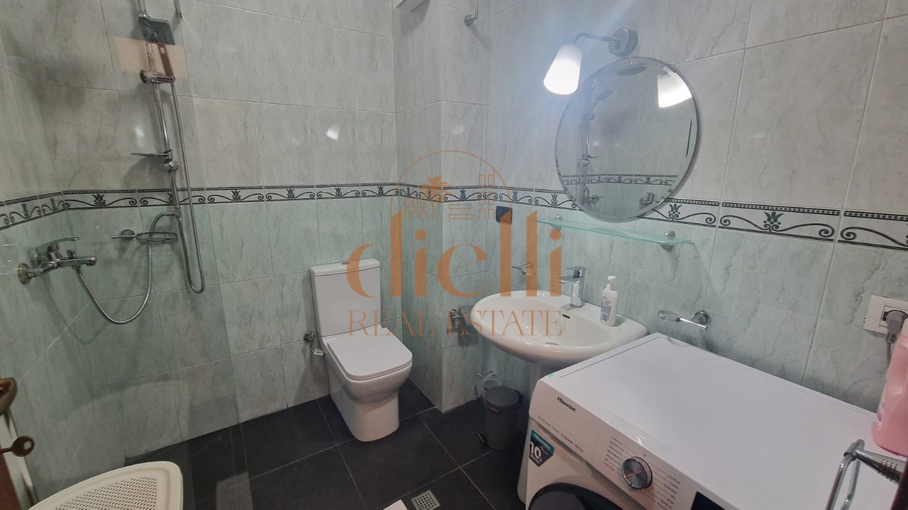 Apartament 2+1 per Qira tek Komuna e Parisit