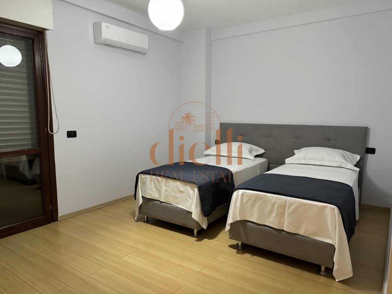 Apartament 2+1 per Qira tek Komuna e Parisit