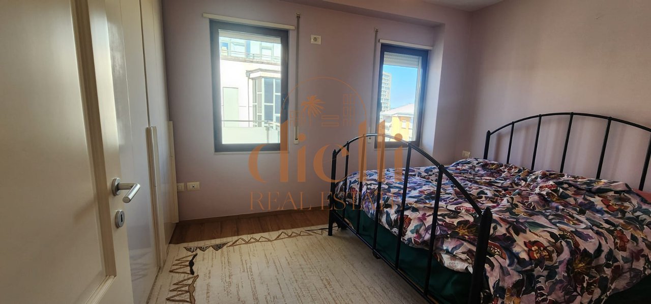 Apartament Modern 2+1 per Qira tek Mine Peza