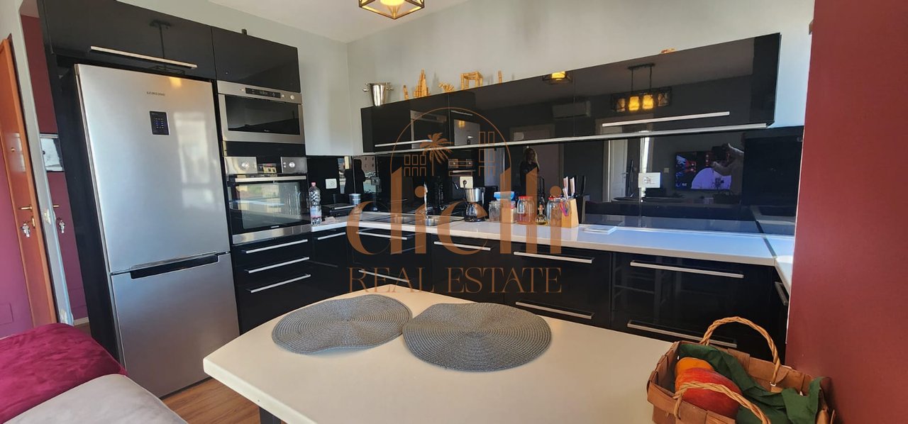 Apartament Modern 2+1 per Qira tek Mine Peza