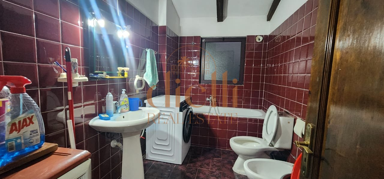 Okazion-Apartament 3+1+2 per Shitje tek Selvia