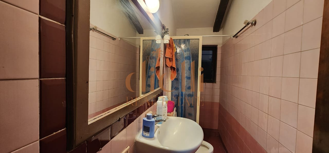 Okazion-Apartament 3+1+2 per Shitje tek Selvia