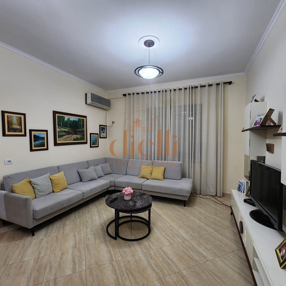 Appartamento 2+1 in affitto vicino alla Medreseja