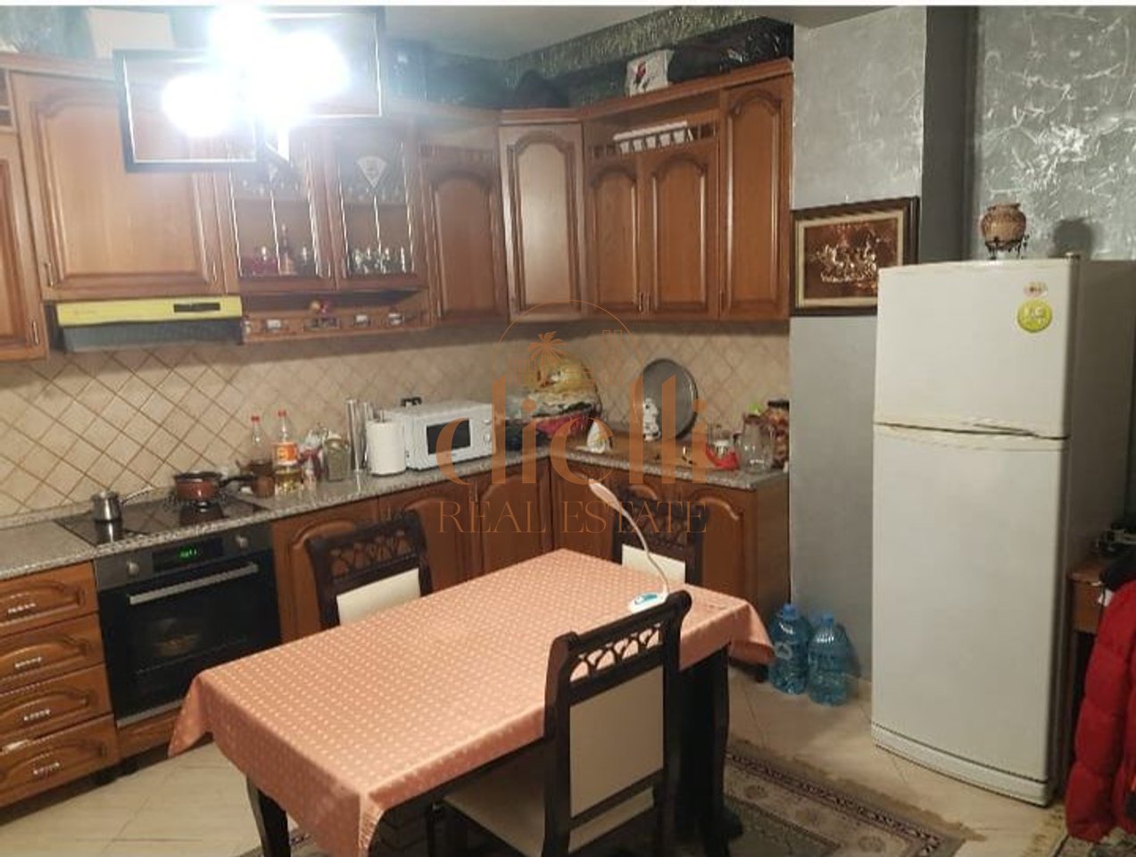 APARTMENT FOR RENT IN THE 21 DECEMBER AREA