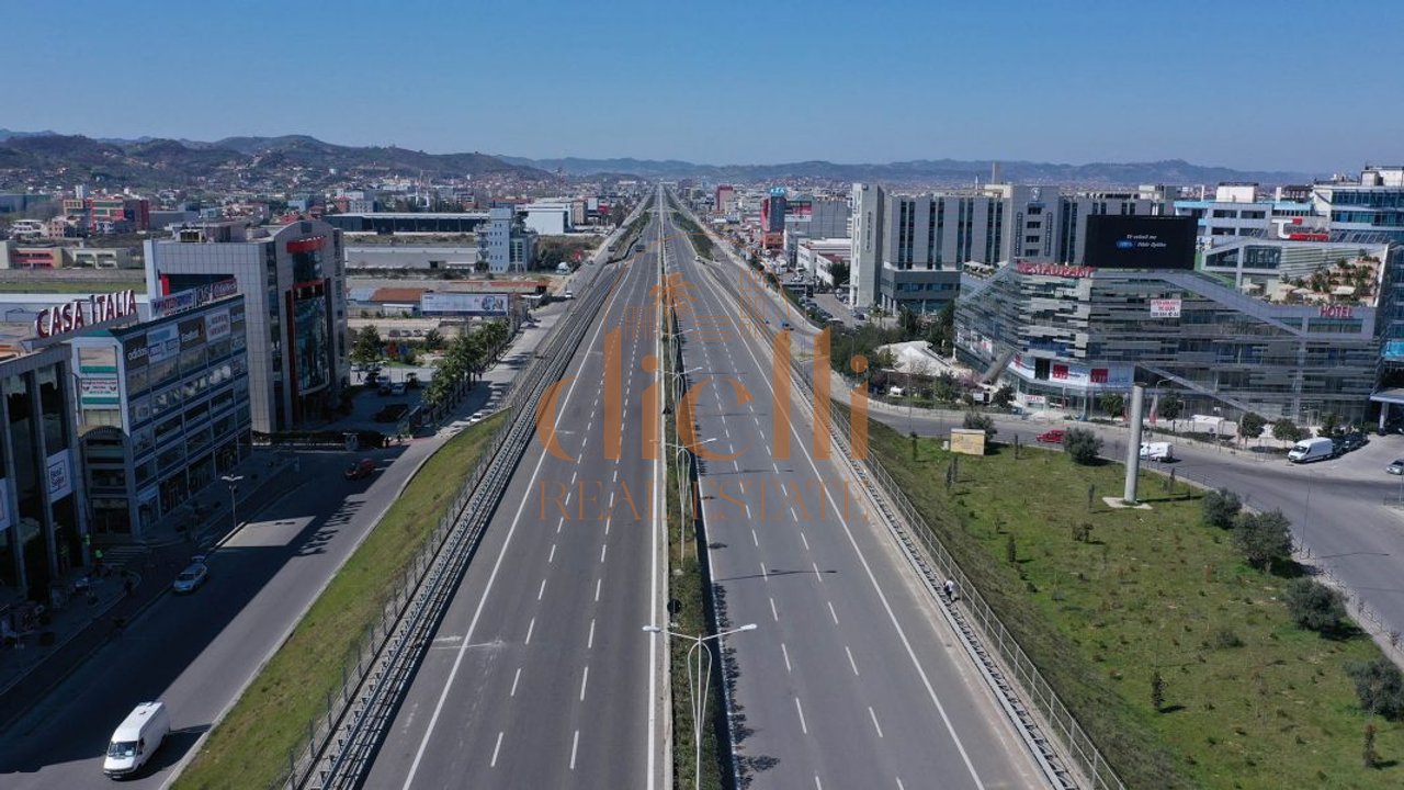 Kapanon per Shitje ne Autostraden Tirane-Durres