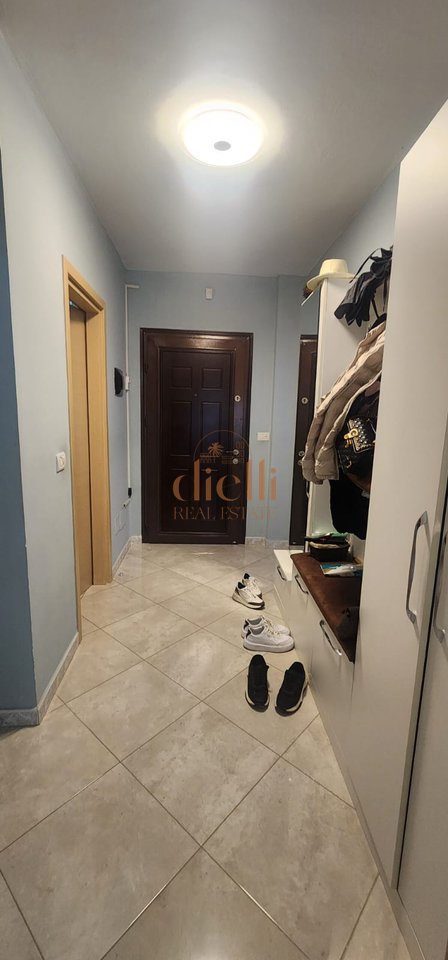 Apartament per Shitje 2+1+2 tek Fresku