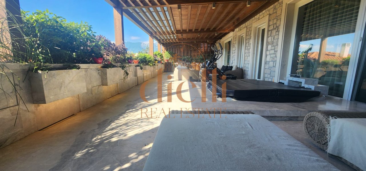 Super Luxurious Apartment for Sale near Teg
