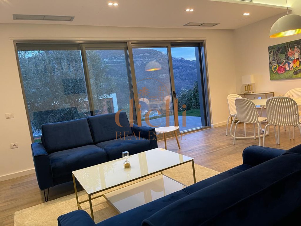 Vile per Qira Olive Grove Residence