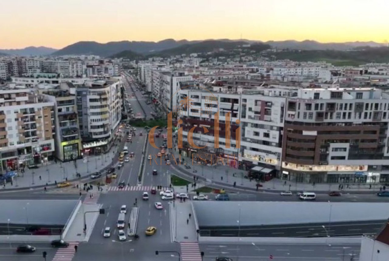 Commercial Space for Sale in Astir