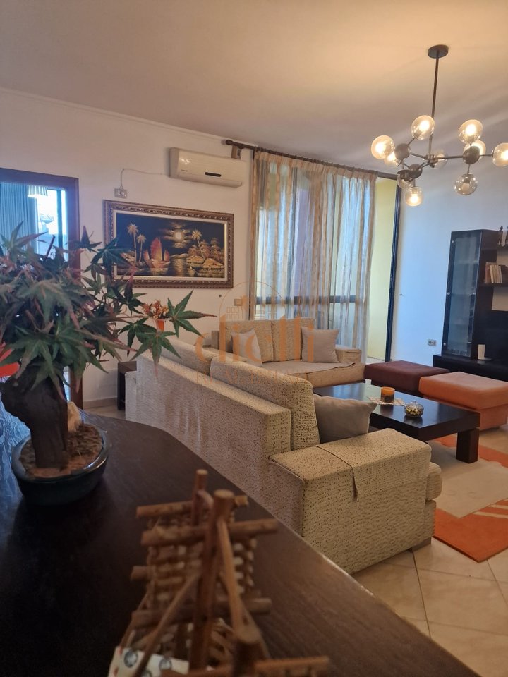 Apartament 3+1+2 per Shitje tek 21 Dhjetori