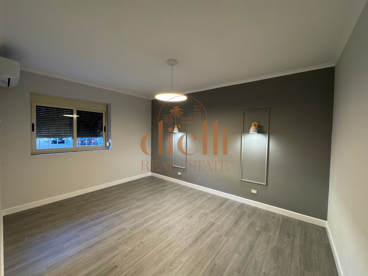 Office Spaces for Rent at Pazari Ri