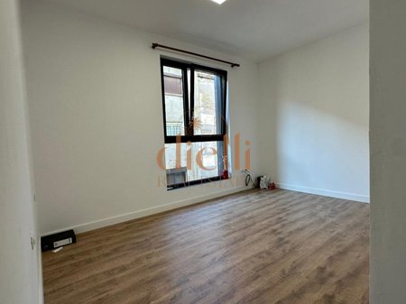 Ambient Zyrash per Qira tek Rruga Elbasanit