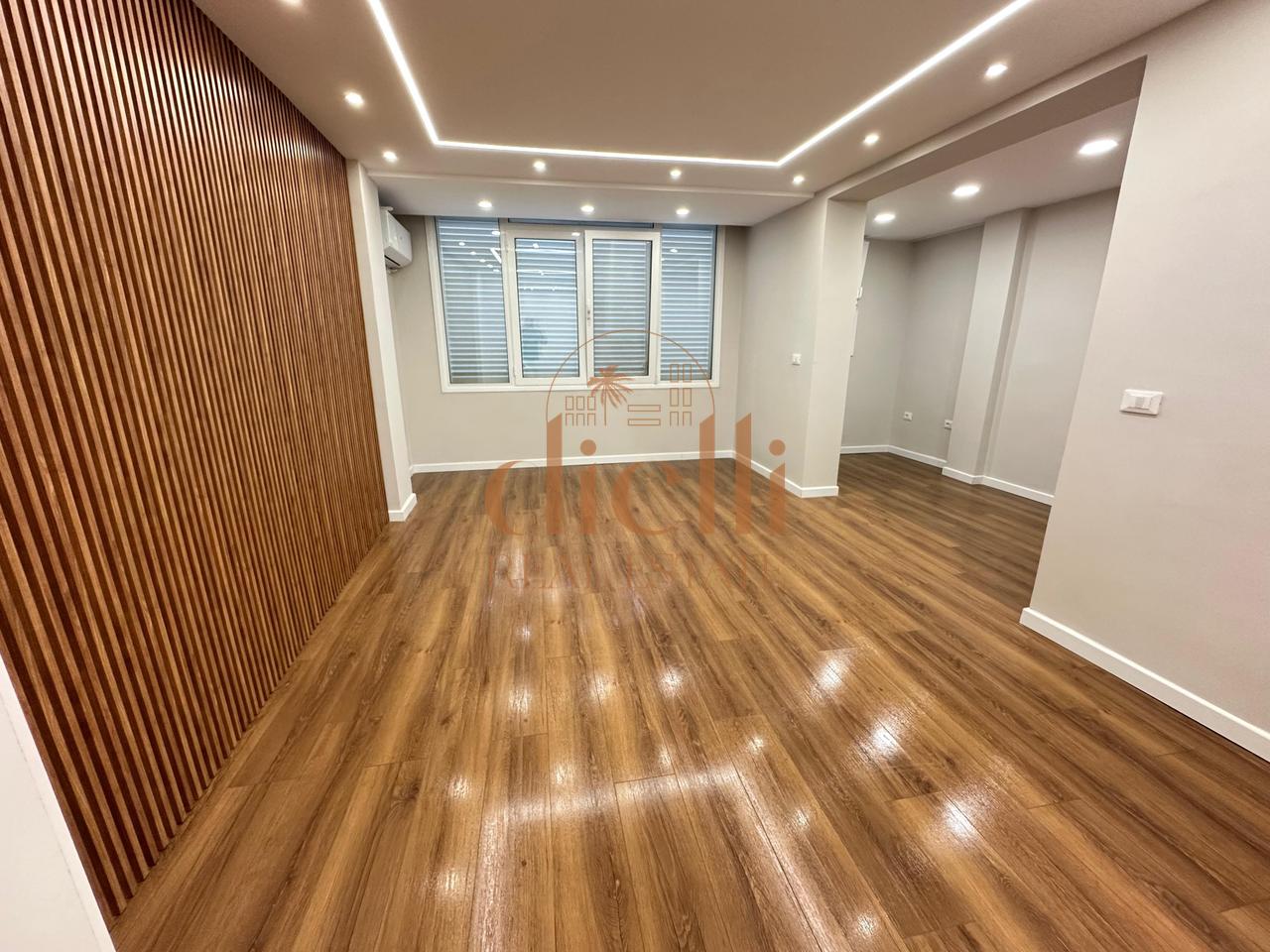 Apartament 2+1 per Shitje ne Bllok