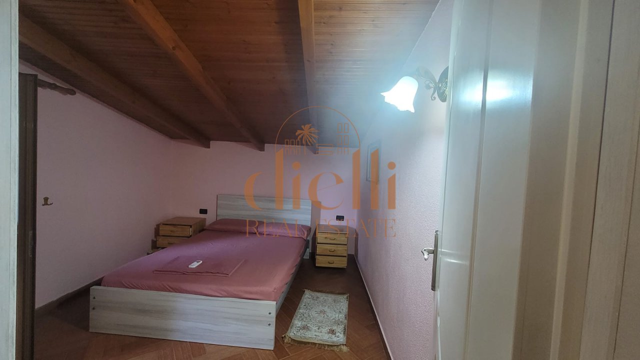 Apartament 3+1+2+Verande per Qira prane Fakultetit Ekonomik