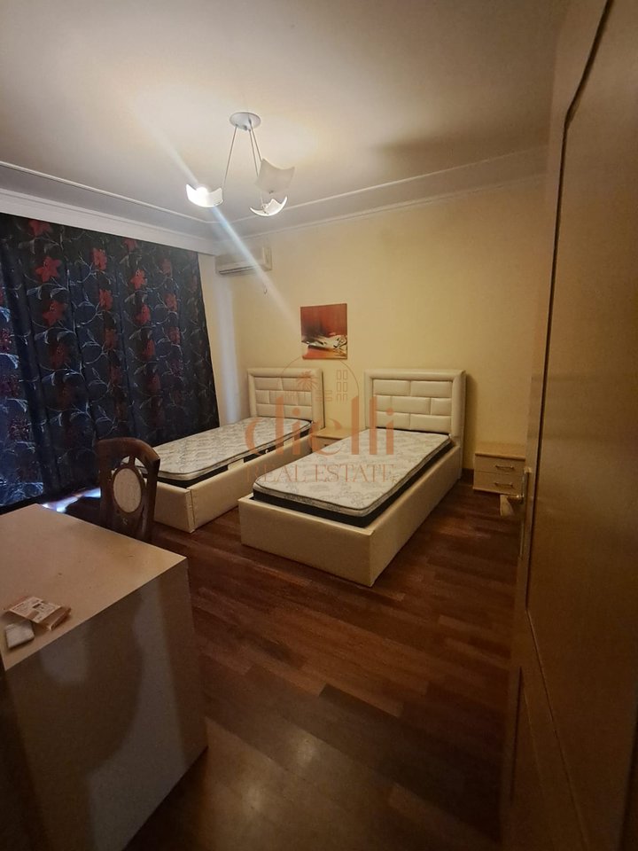 Apartament 2+1 per Qira prane Librit Universitar