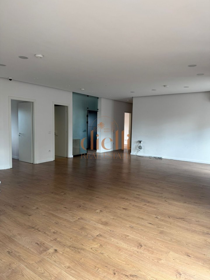 Office Spaces for Rent on the New Boulevard